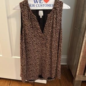 Hatch Relaxed Sleeveless Blouse in Black and Brown